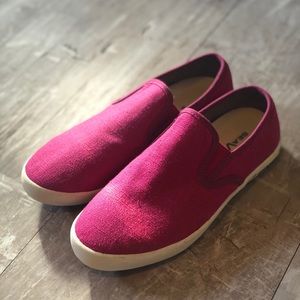 SeaVees Fuchsia Baja Slip On NWOB 🌸 🌻☀️